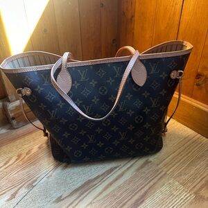 Louis Vuitton Neverful MM in Monogram